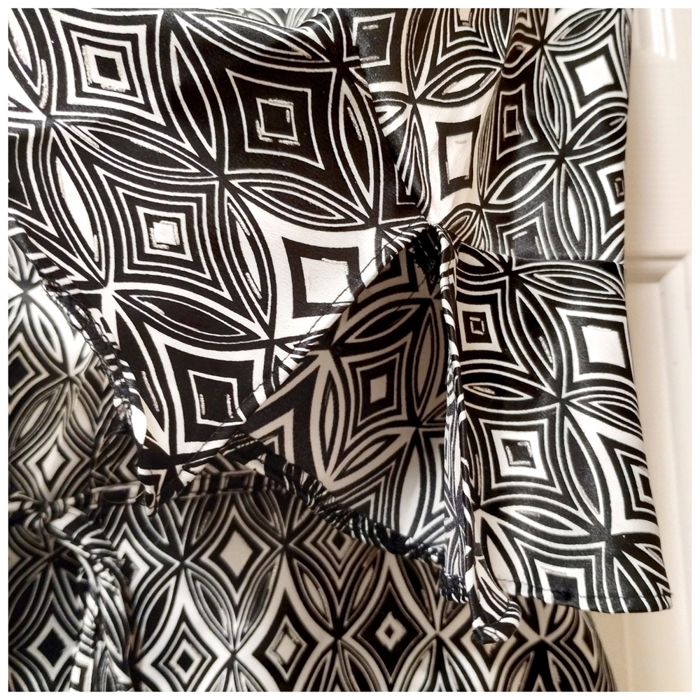 Pattern Blouse - Picture 5 of 15